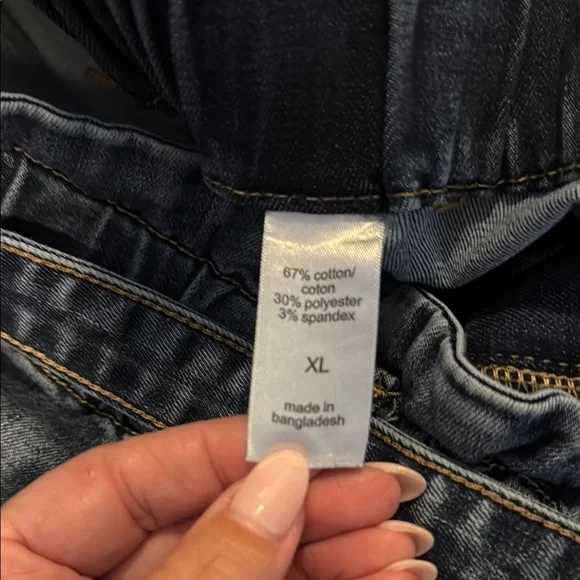 Maurices Denim Women's Shorts with Belt - Picture 2 of 9